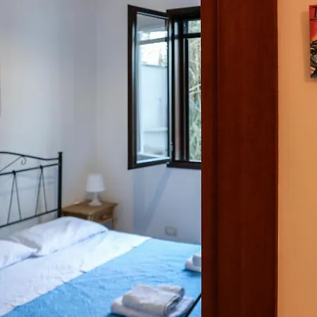 & La - Guest house Gallipoli