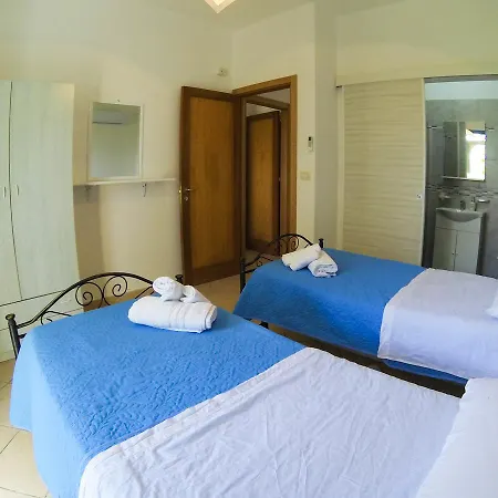 Guest house & La -